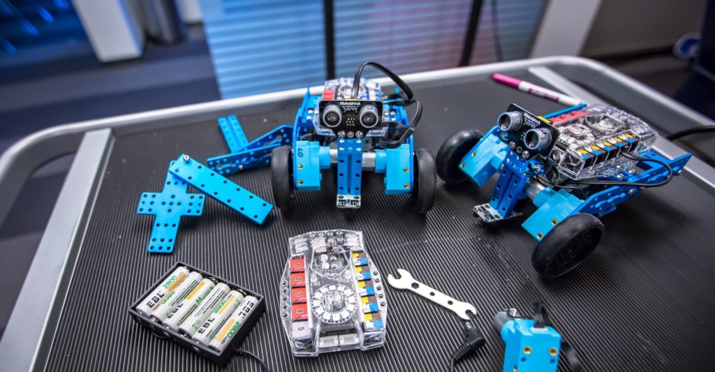 Makeblock's STEAM Educational Robots Win 2018 Family Choice Awards