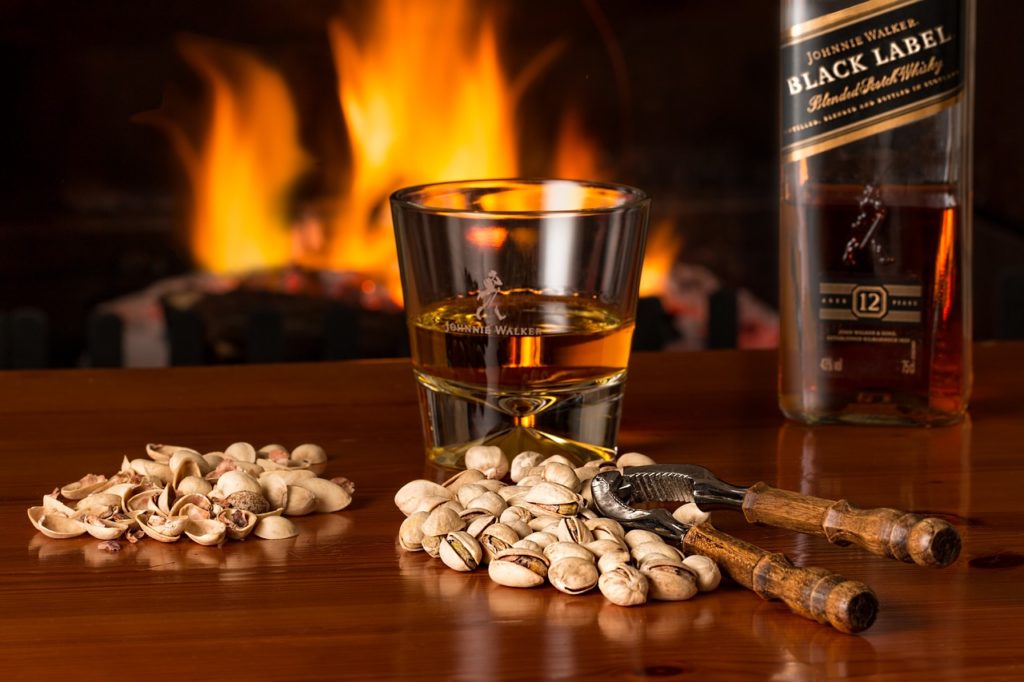 Johnnie Walker Introduces 28 Year Old Midnight Blend